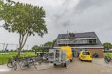 Plaatsing zonnepanelen op dak van kantine op zaterdag 2 oktober 2021 (23/23)